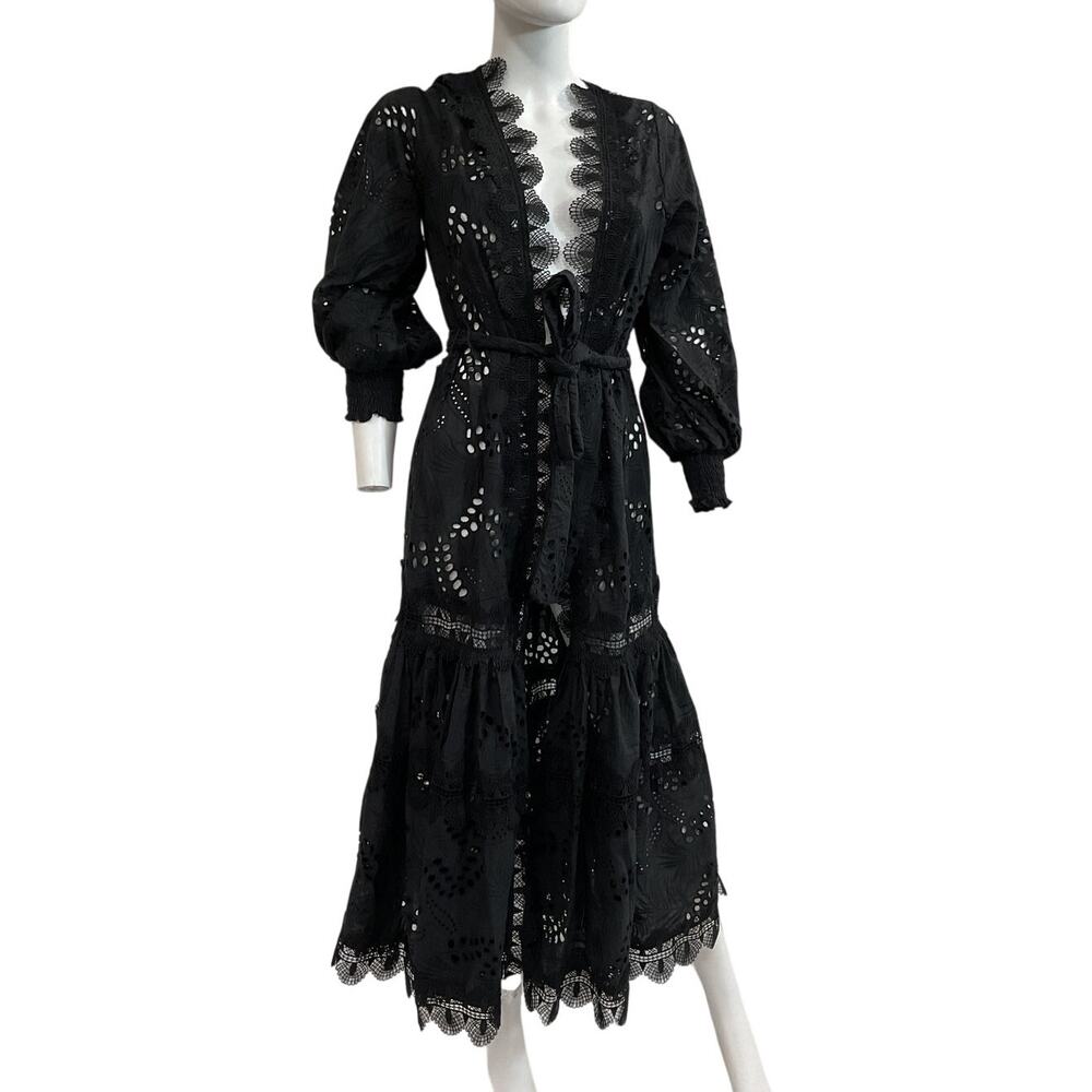Waimari Eyelet Black Vistamar Robe Size XS - Picture 2 of 5